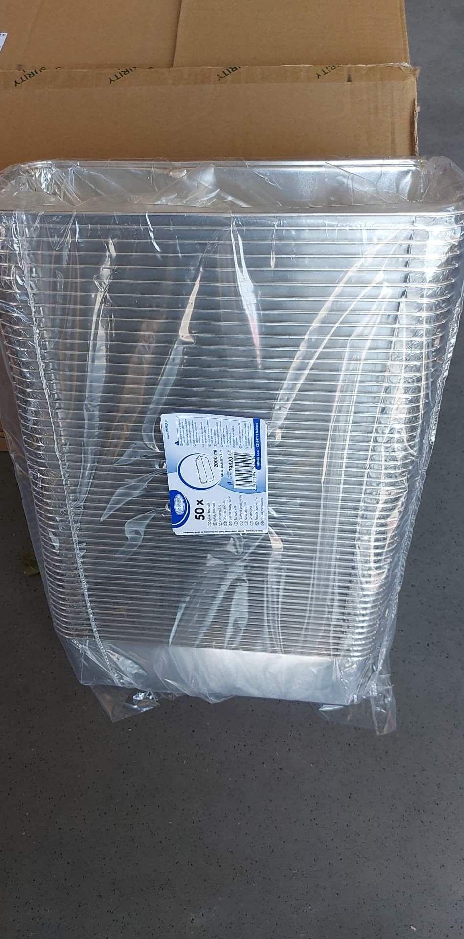 ALU Vanička, objem 2 l ,vhodné na pečenie, grilovanie / 0,45 € /ks
