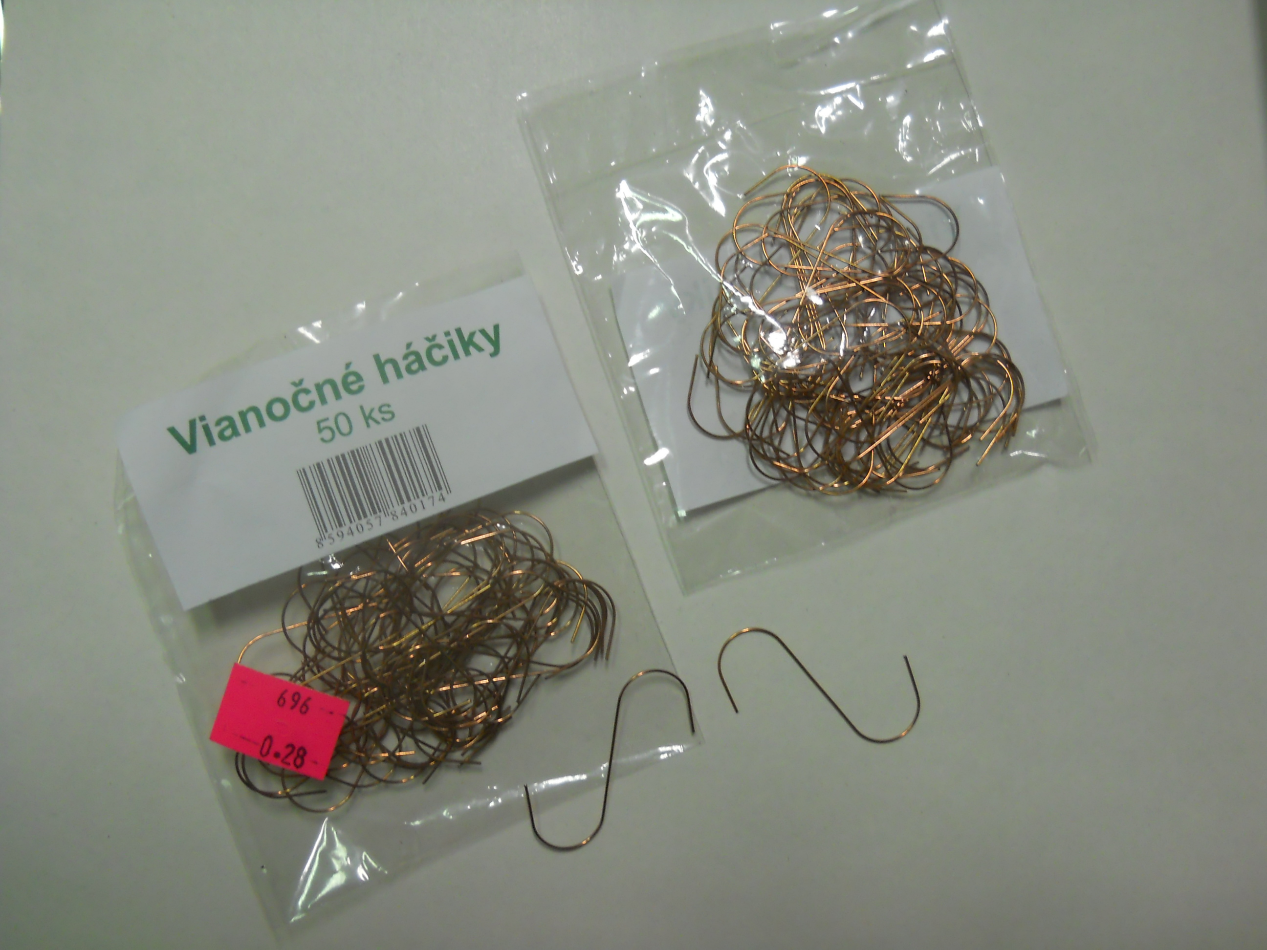 Vianočne háčiky balenie po 50 ks / bal./ 0,48 € s DPH