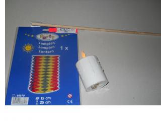 Lampión svietiaci valec, priemer 15 cm, žíarovka, 2 ks batérie AA 1,5 V/ 3,95 €