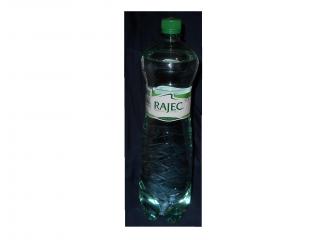 Minerálna voda  RAJEC jemne sýtená v PET  fľašiach, 1,5 l 
